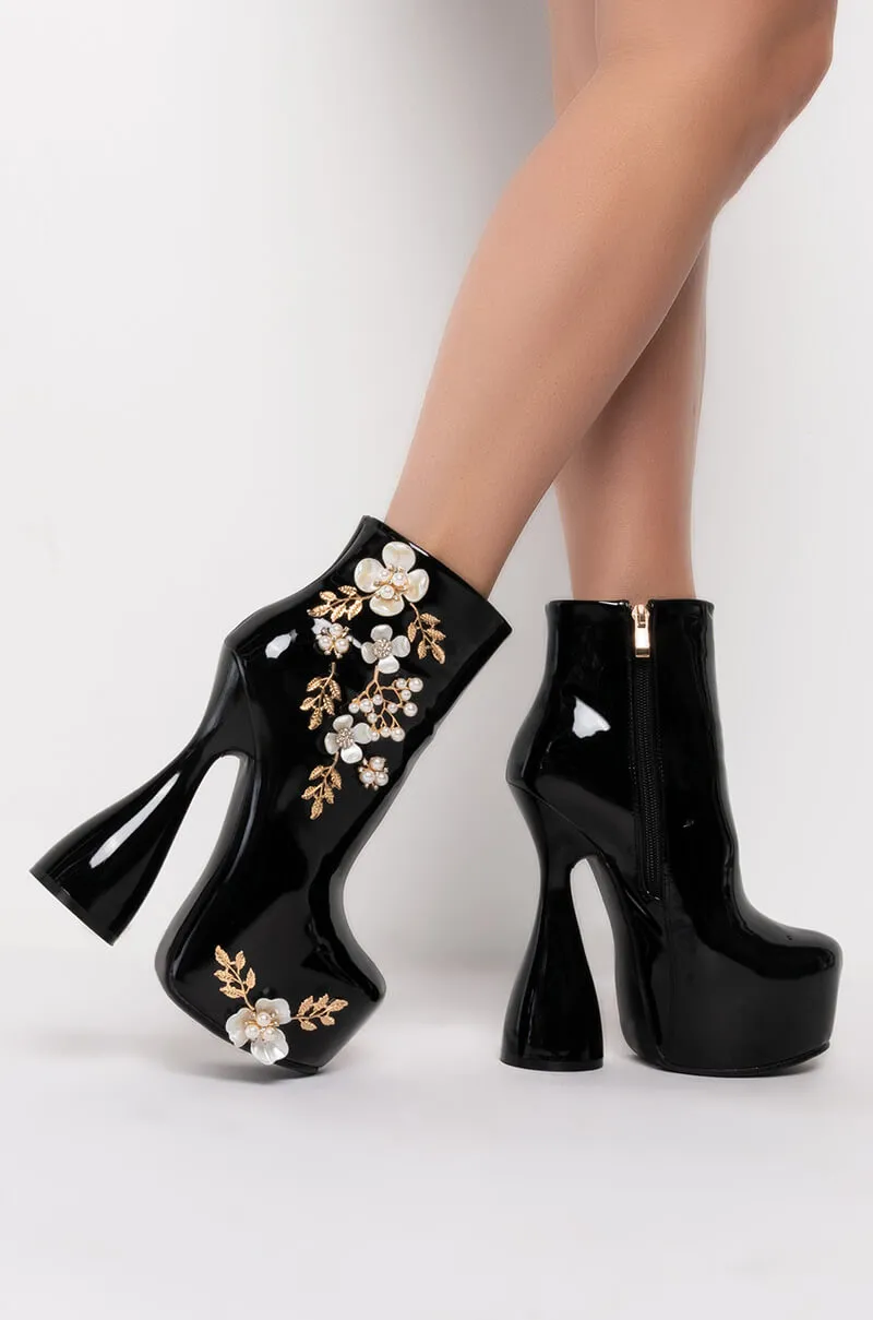 AZALEA WANG FINER THINGS IN LIFE CHUNKY BOOTIE IN BLACK