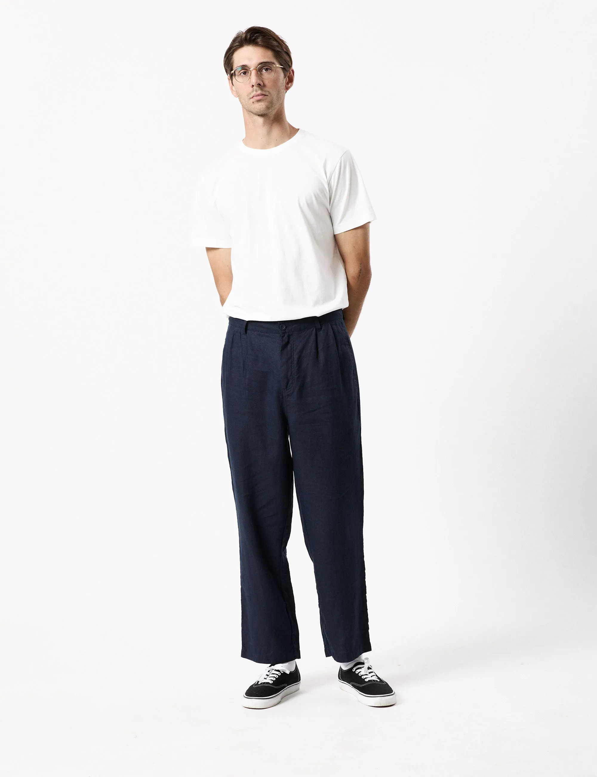 Brooklyn Linen Pleated Pant - Navy