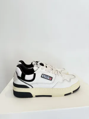 CLC Low Sneakers in White Leather/Black Suede