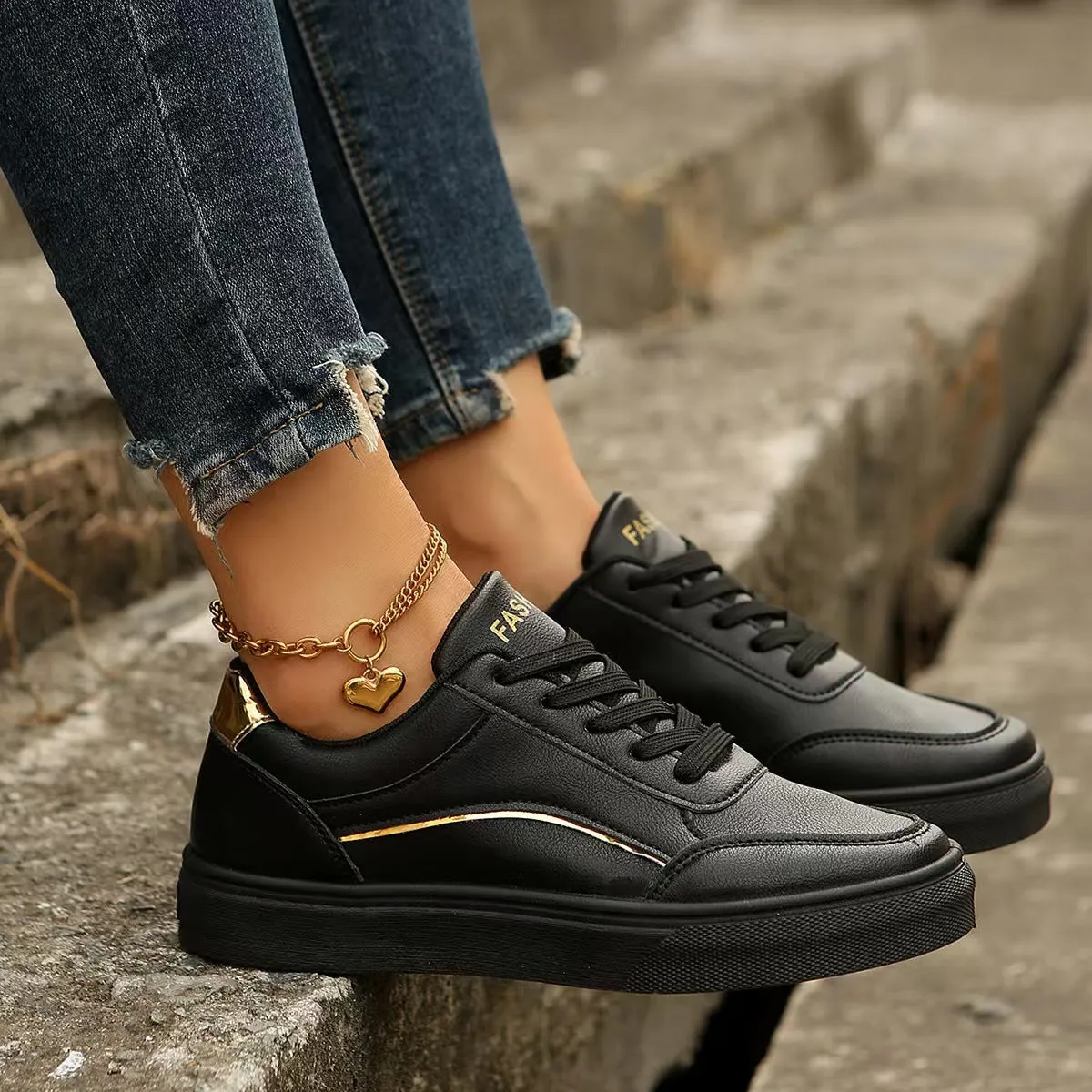 PU Leather Round Toe Flat Sneakers